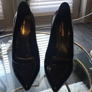 YSL Saint Laurent Paris black patent Leather pumps